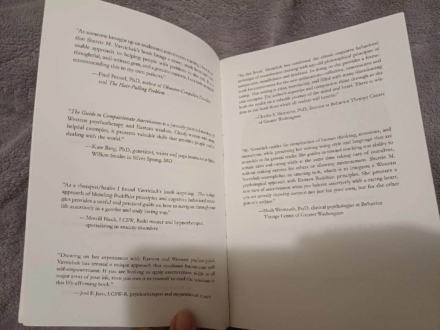 Book: The Guide to Compassionate Assertiveness by S. Vavrichek image indicator(4)
