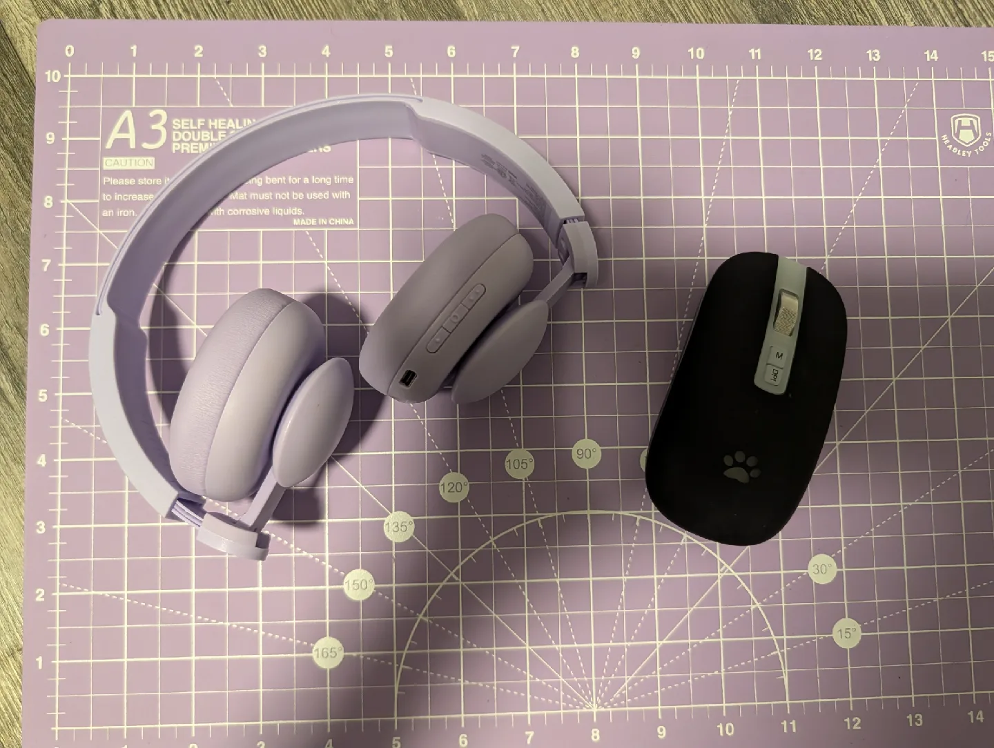 Neewer Microphone Kit with Stand & Pop Filter thumbnail