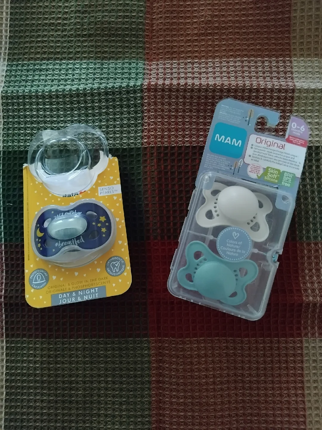 3x Baby Pacifiers thumbnail