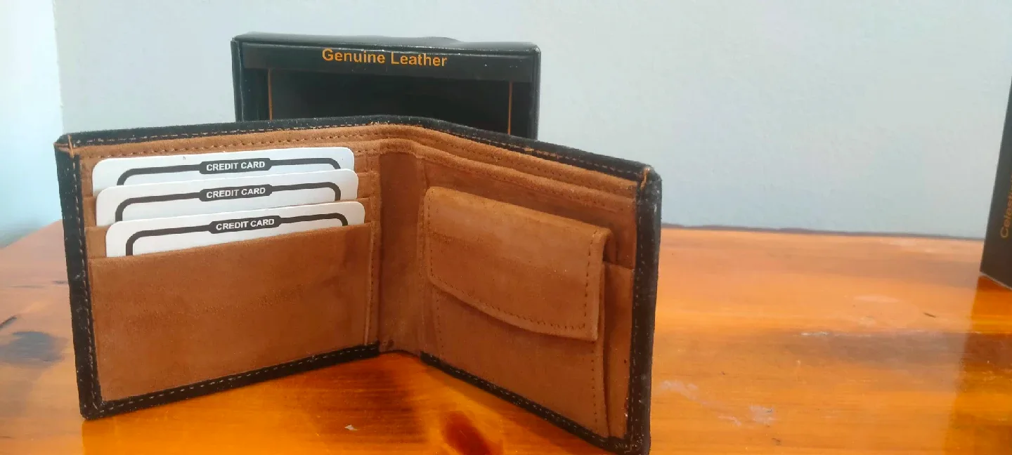 Leatherwood Genuine Leather Wallet with Box image indicator(4)