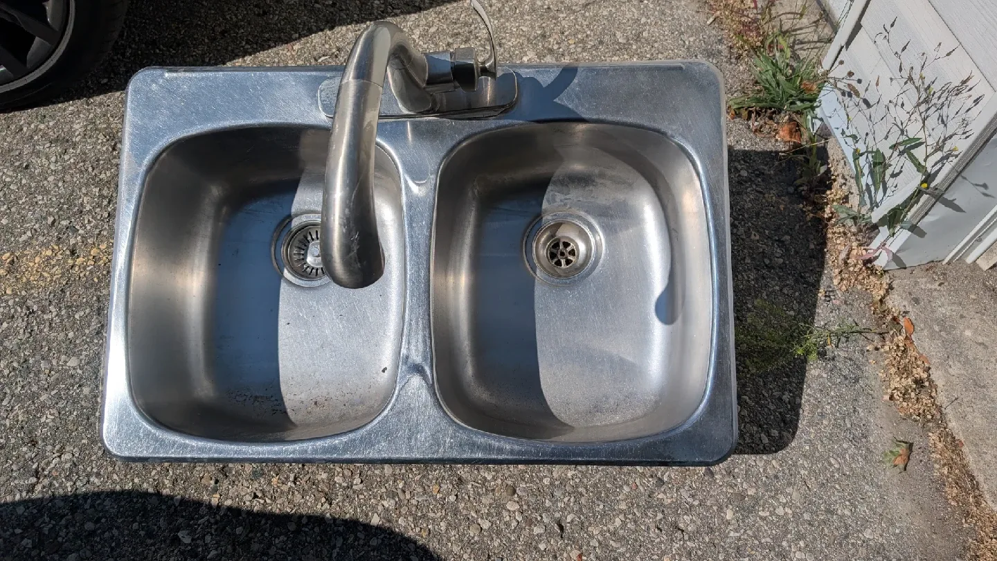 Stainless Steel Double Basin Kitchen Sink with faucet image indicator(4)