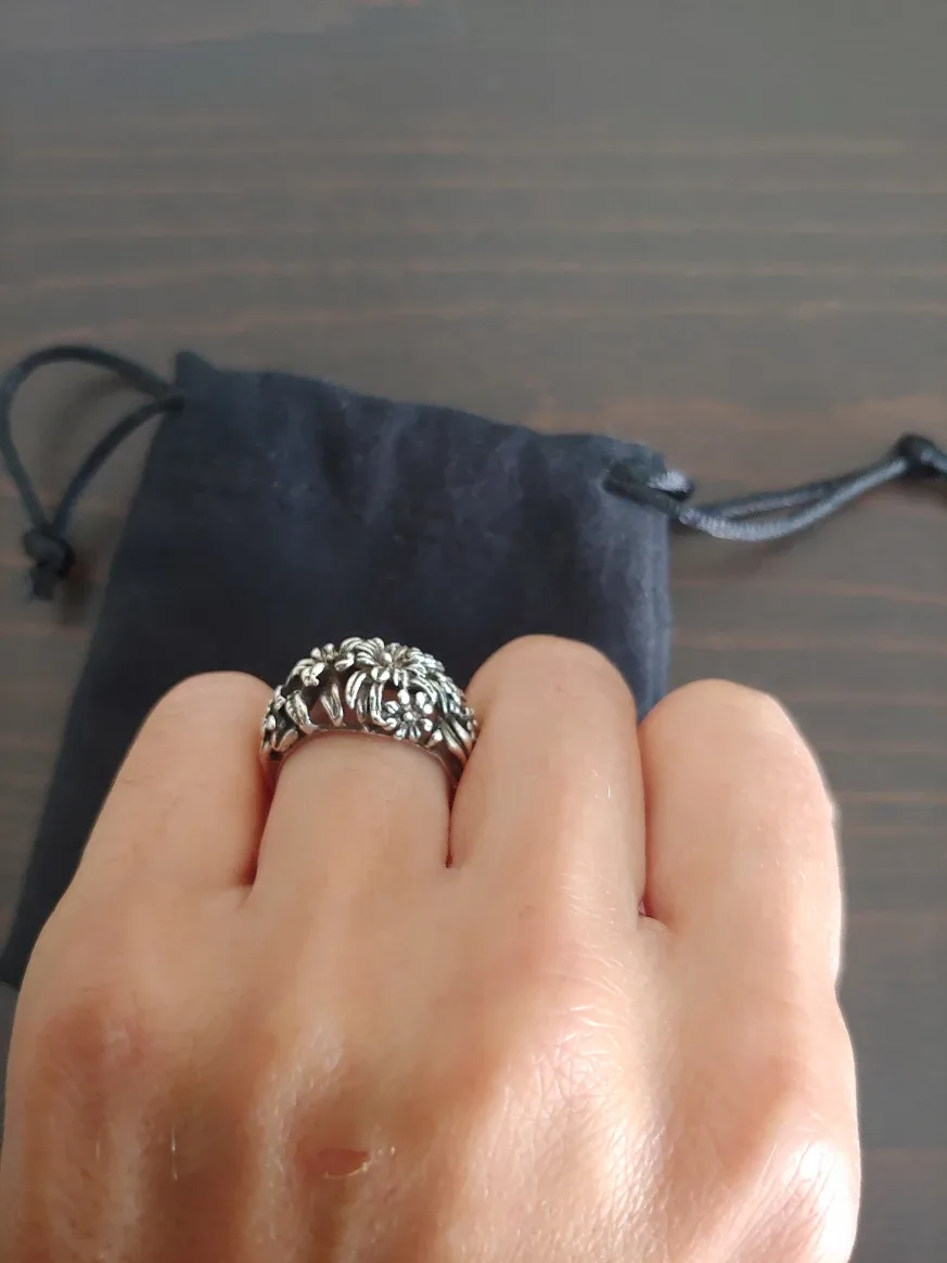 Floral Silver plated ring-size 6 image indicator(3)