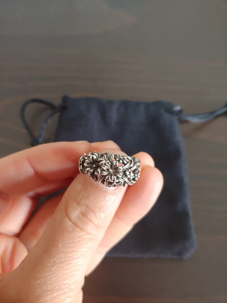 Floral Silver plated ring-size 6 image indicator(5)