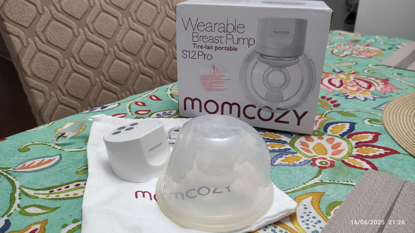 Momcozy S12 Pro Wearable Breast Pump - Like New!