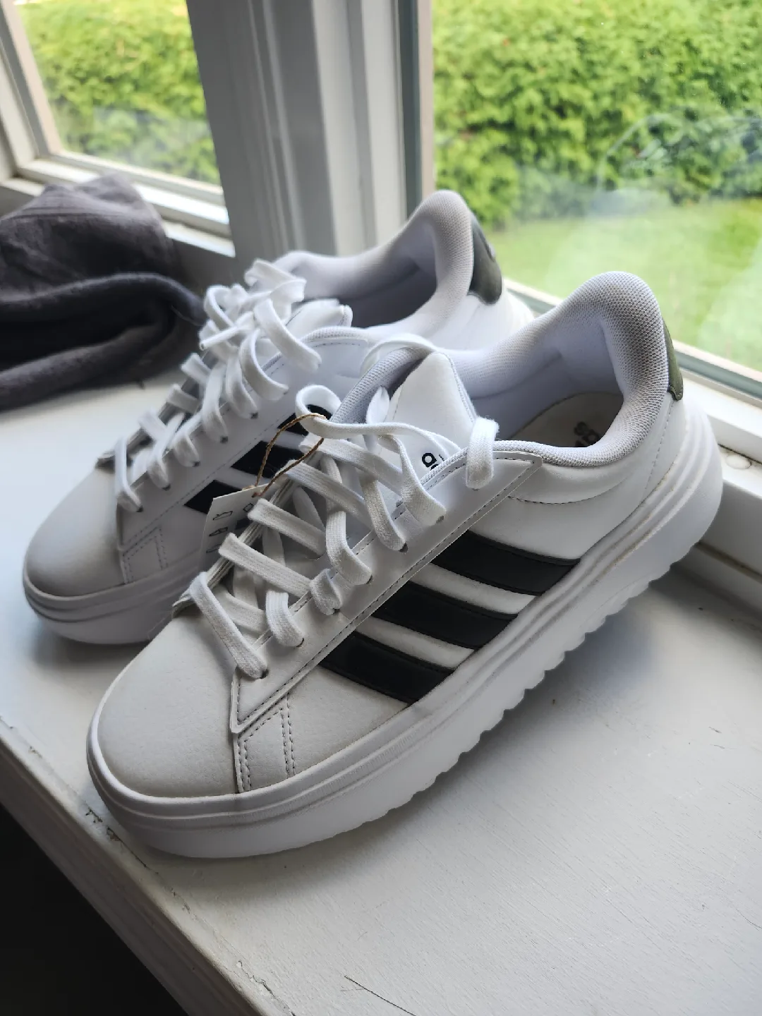 Adidas Grand Court Sneaker - White image indicator(2)