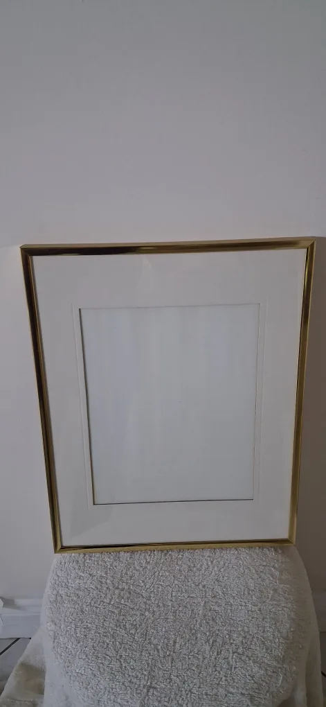 Gold Picture Frame image indicator(3)