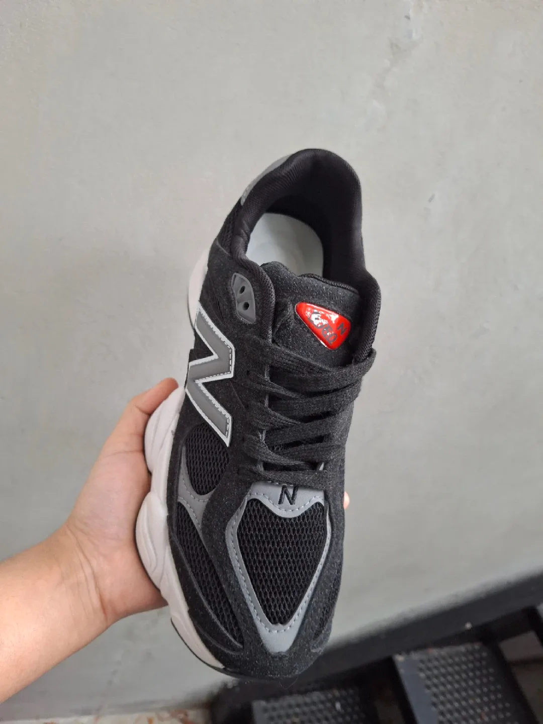 New Balance 9060 Black Sneakers image indicator(5)