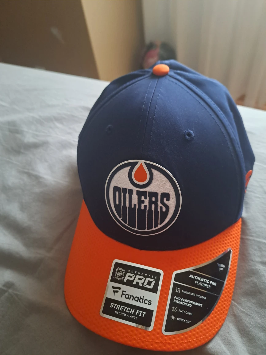 Edmonton Oilers Fanatics Pro Stretch Fit Hat M-L