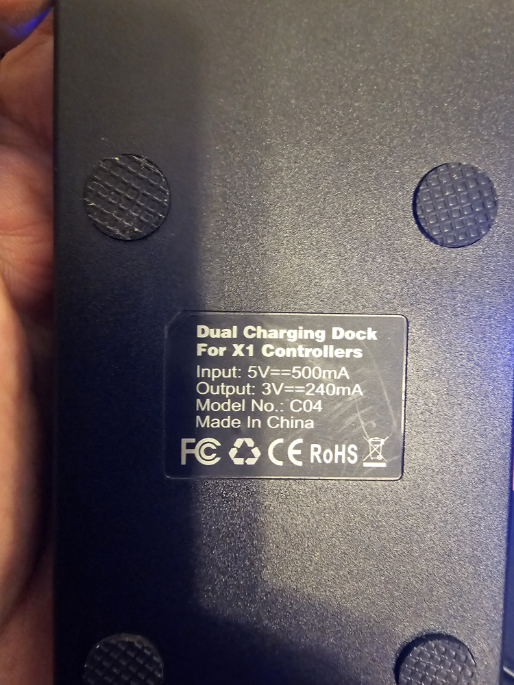Dual Charging Dock for X1 Controllers with one battery - photo 4