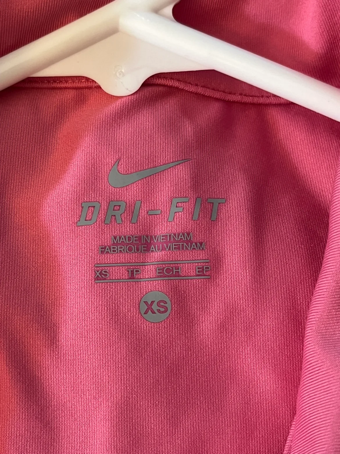 Nike sleeveless golf shirt pink (new) image indicator(3)