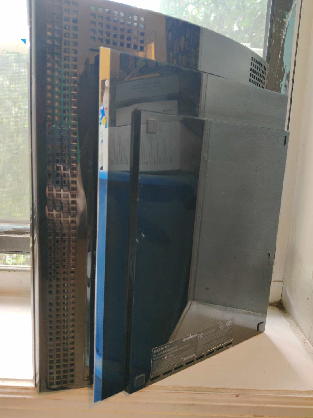 Original (Fat) Sony PlayStation 3 (PS2 backwards compatible) - photo 5