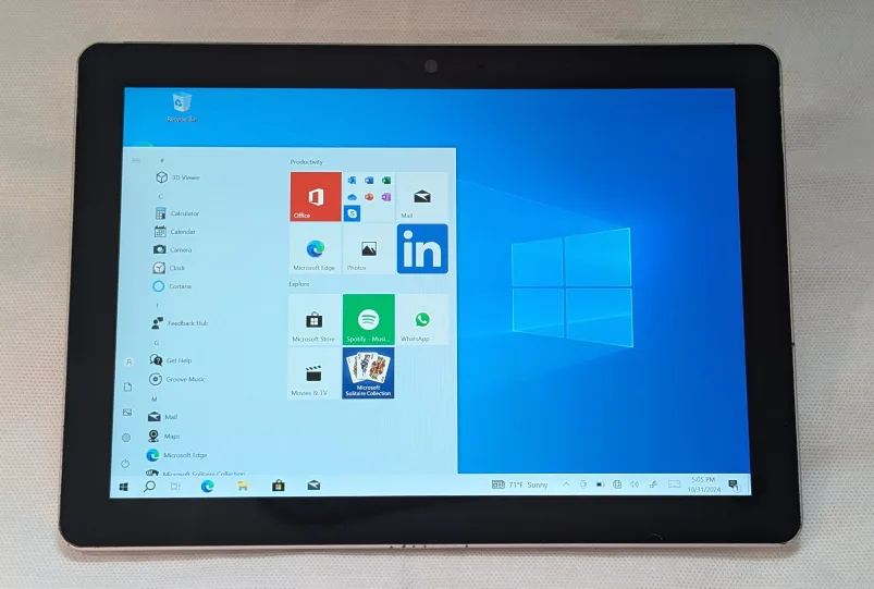 NICE MICROSOFT SURFACE GO  WINDOWS TABLET  Windows 10