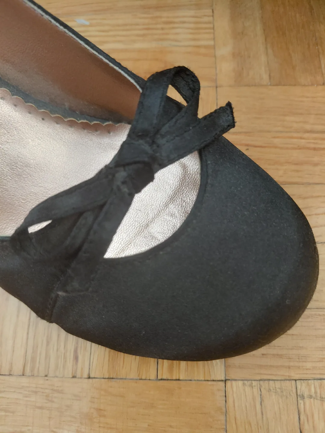 Roberto Vianni Black Heels - Size 38 image indicator(3)