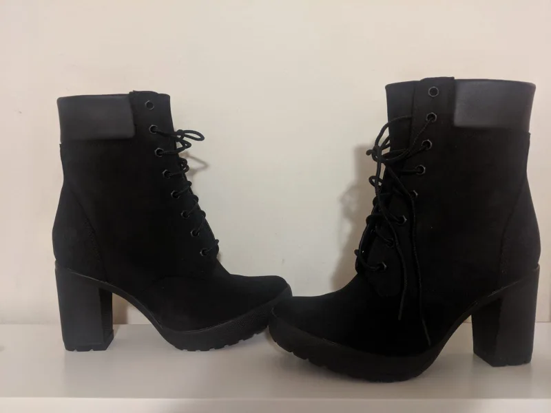 Timberland Boots Size 7.5 - Camdale Black Nubuck Women's Boots image indicator(3)