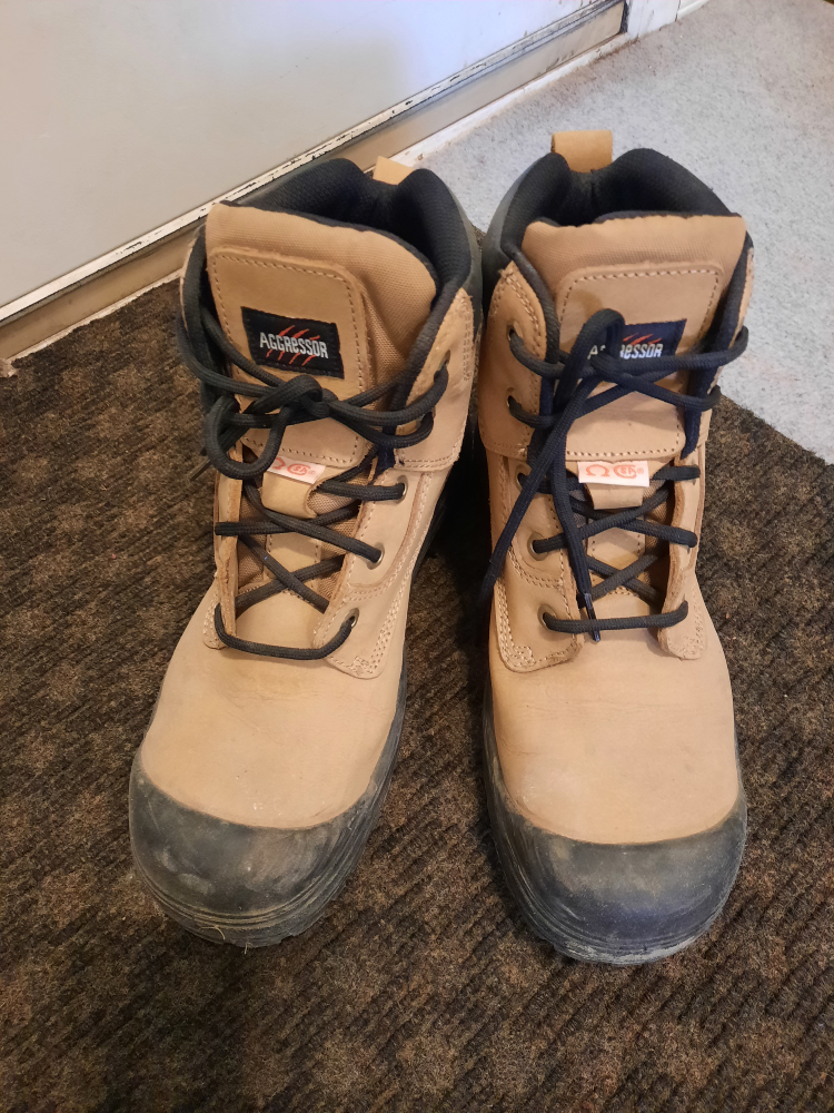 Steel tow Work Boots - Size 8