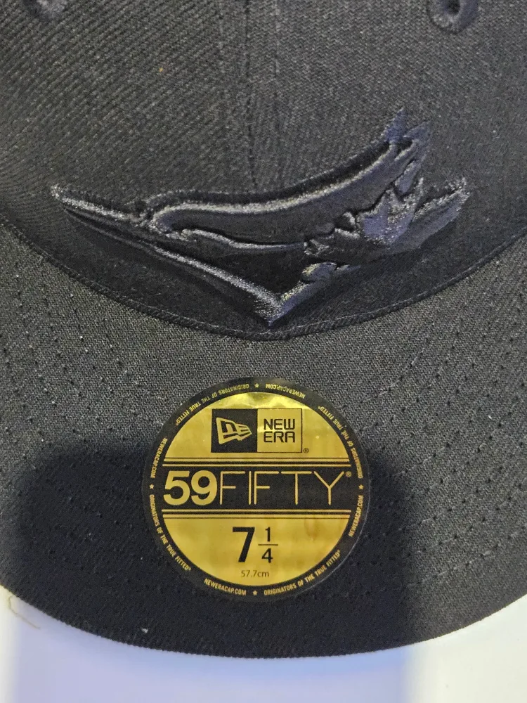 New Era 59Fifty Toronto Blue Jays Hat 7 1/4 image indicator(2)
