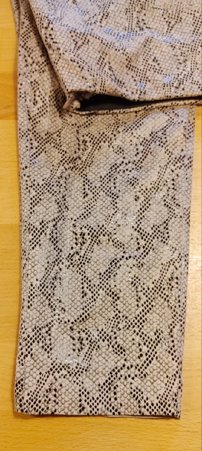 Zara Basic Pants - Size L image indicator(8)