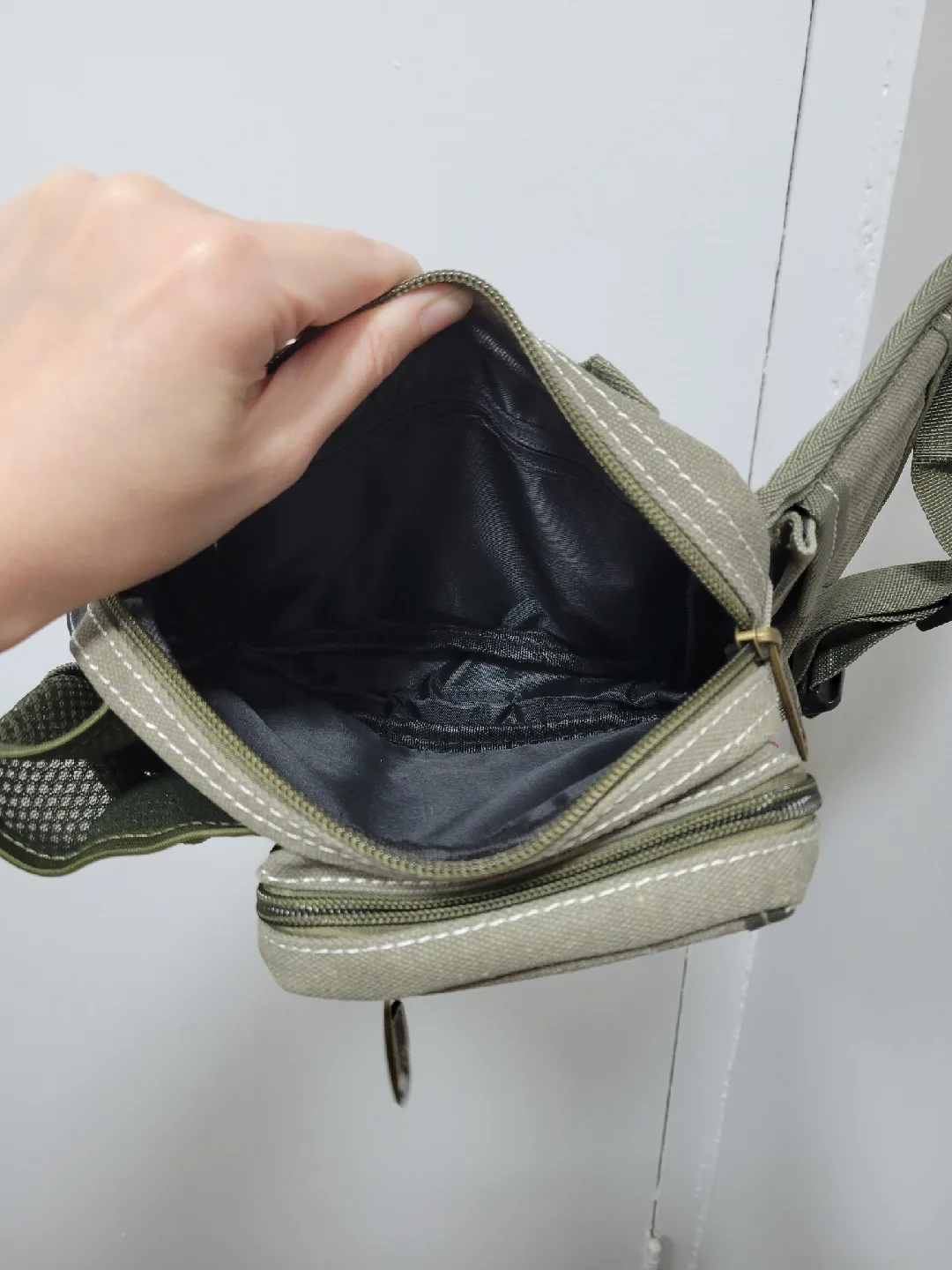 AAA Olive Green Canvas Funny Pack image indicator(7)