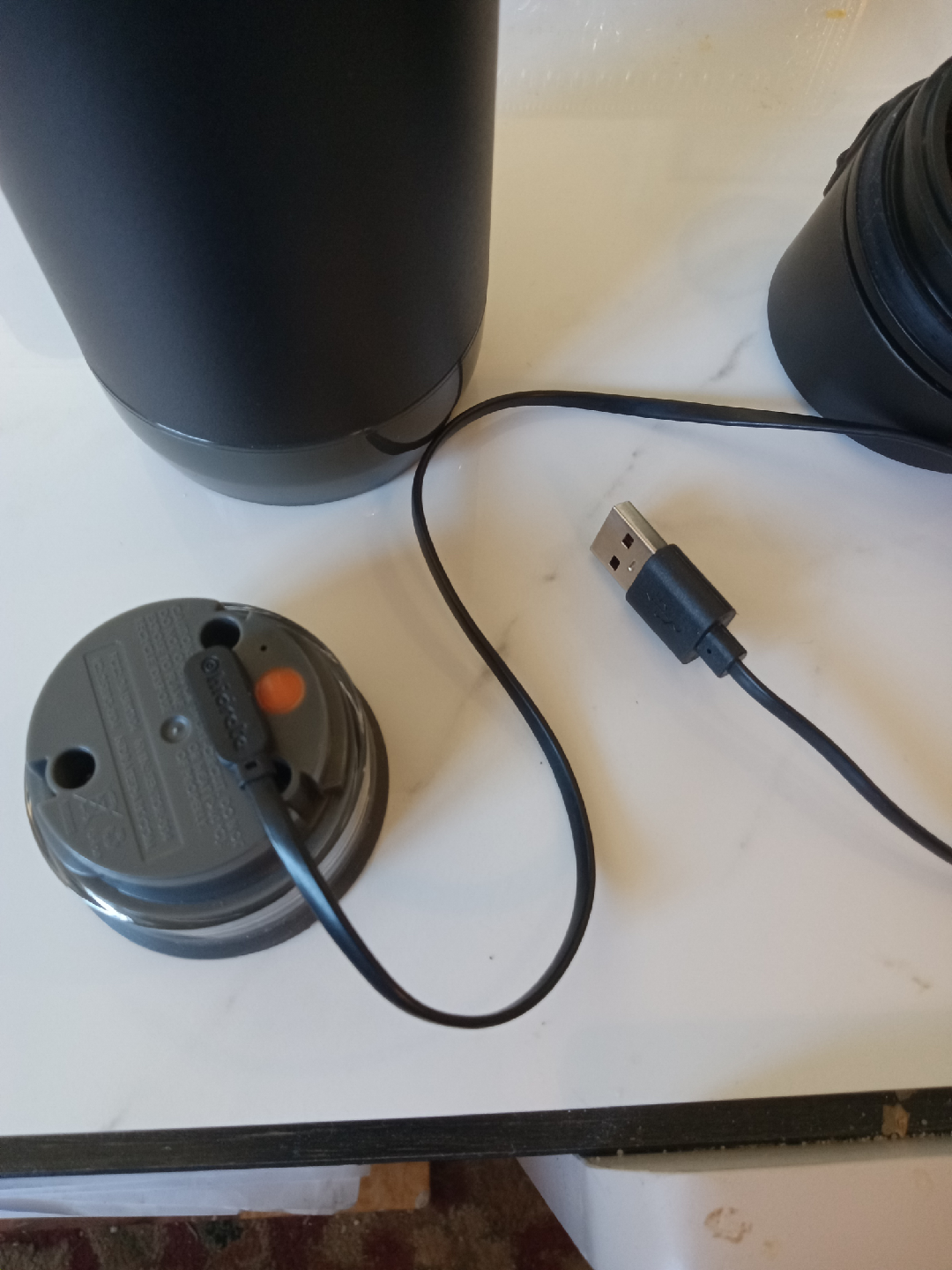 Ember Mug² Black 10oz w/ Charger - photo 2