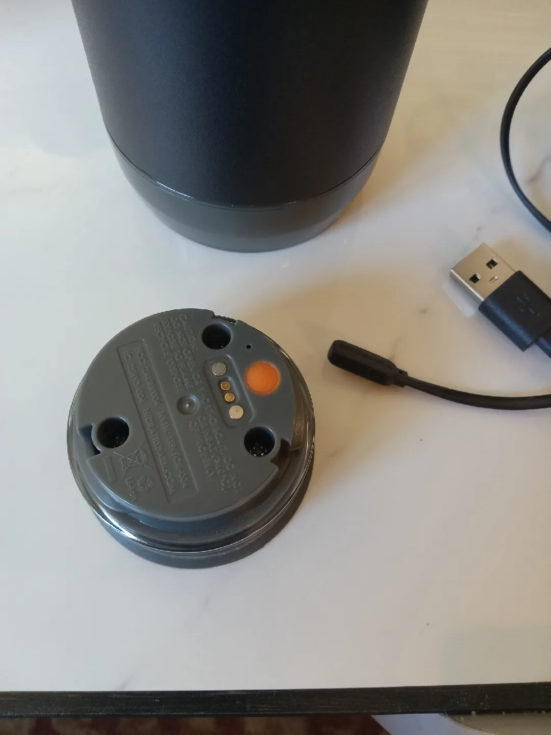 Ember Mug² Black 10oz w/ Charger image indicator(3)