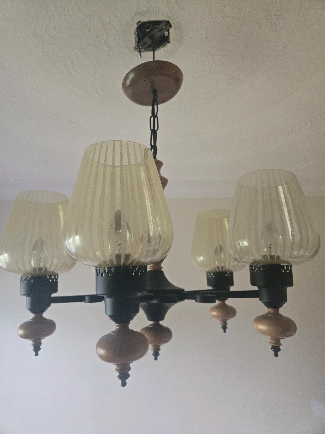 Vintage Style 5-Light Chandelier image indicator(3)