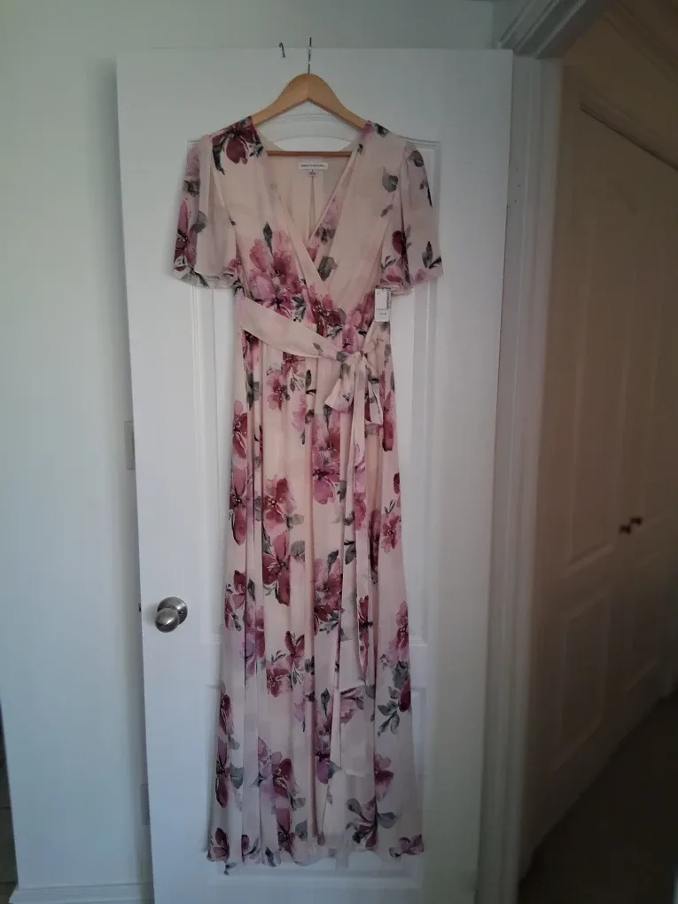 Simons Floral Maxi Dress Size 6/L image indicator(2)
