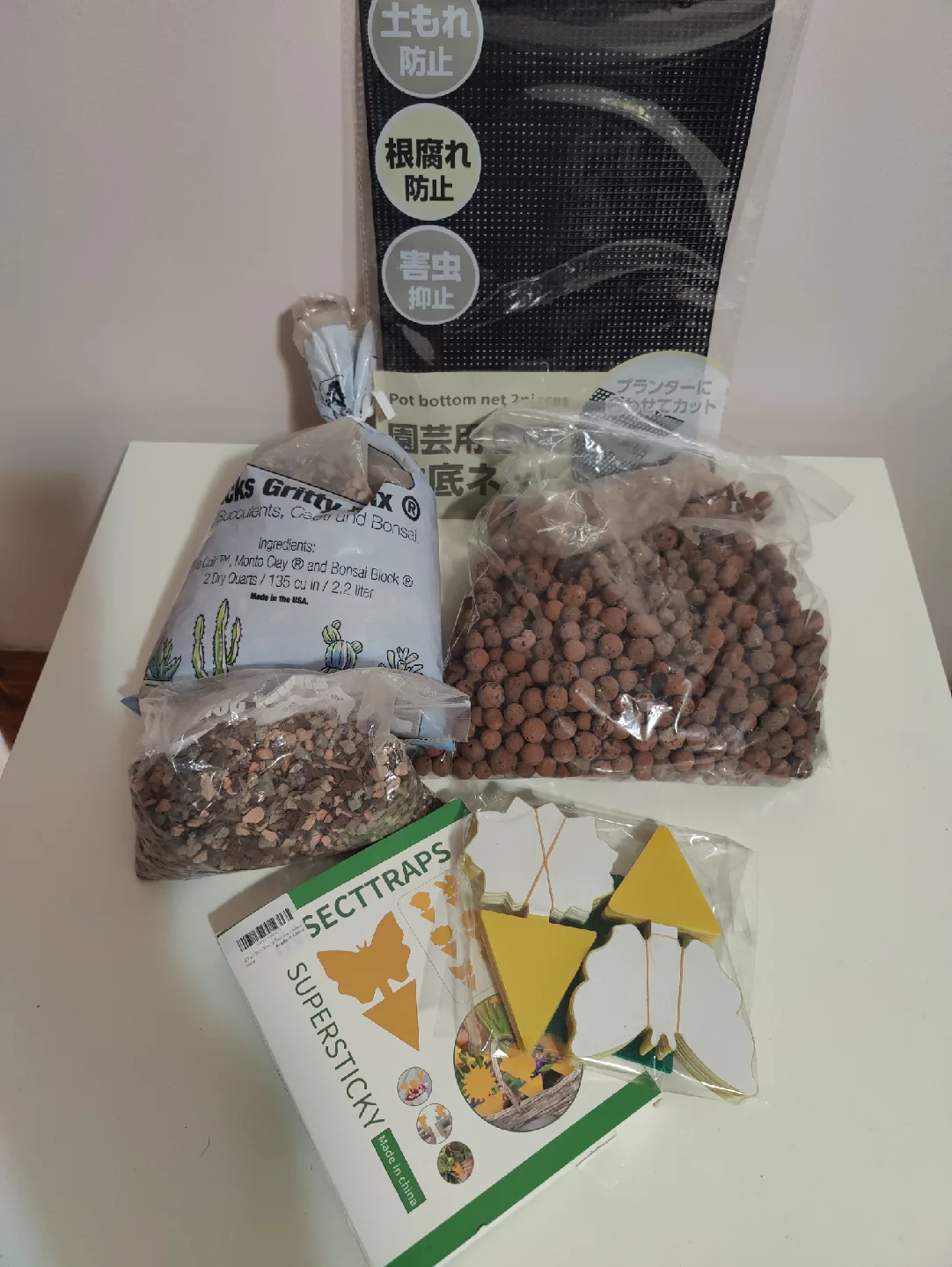 Gardening Supplies: Gritty Mix, Pot Bottom Net, Secttraps thumbnail