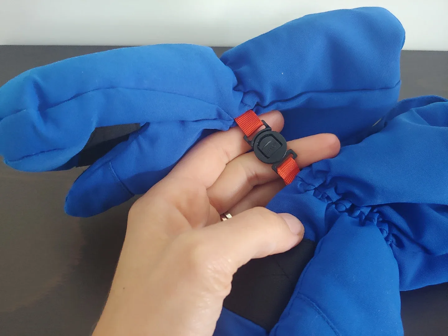 Like new Kombi Mittens-3-4 years image indicator(4)