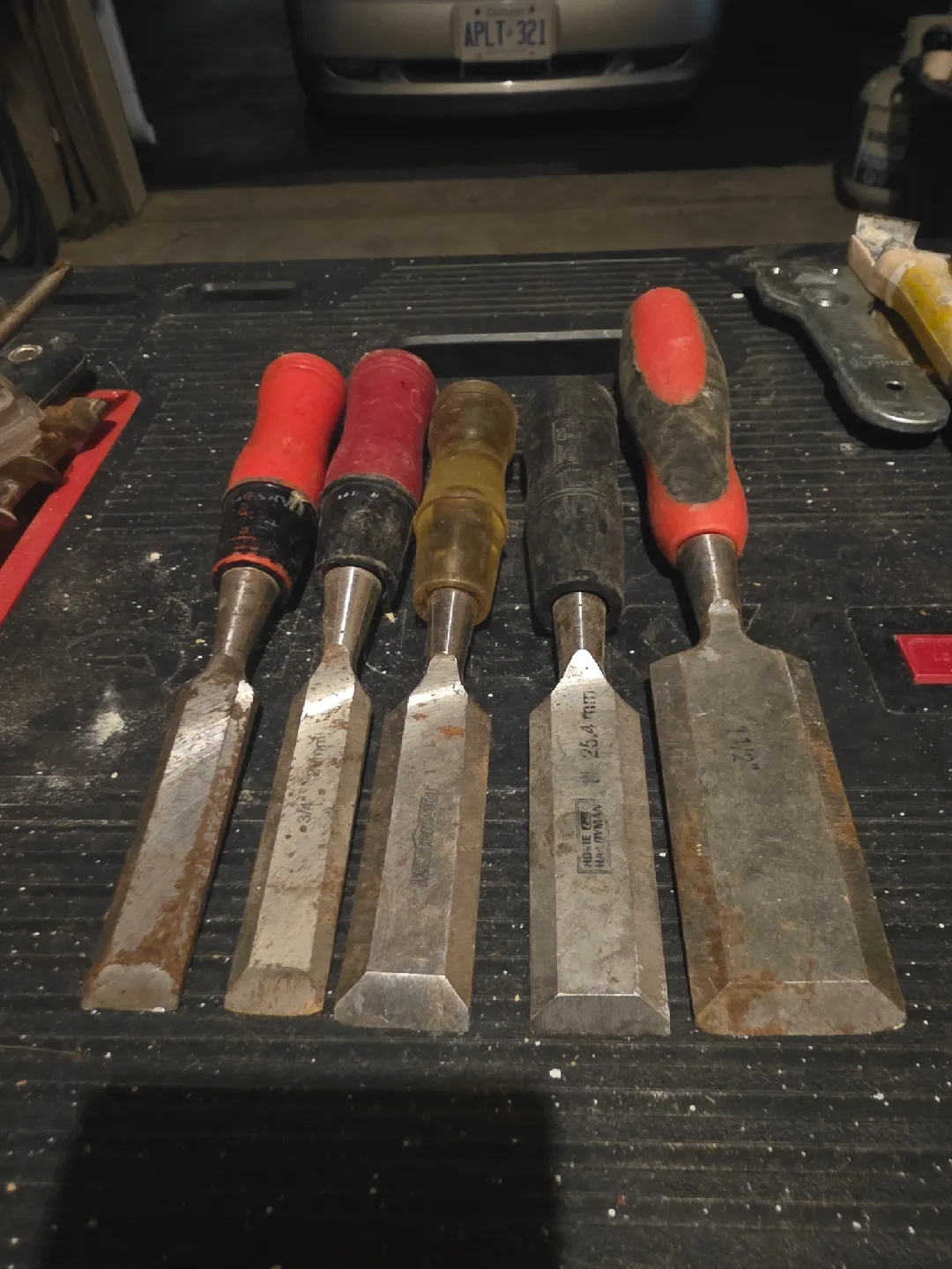 Set of 5 Assorted Chisels thumbnail