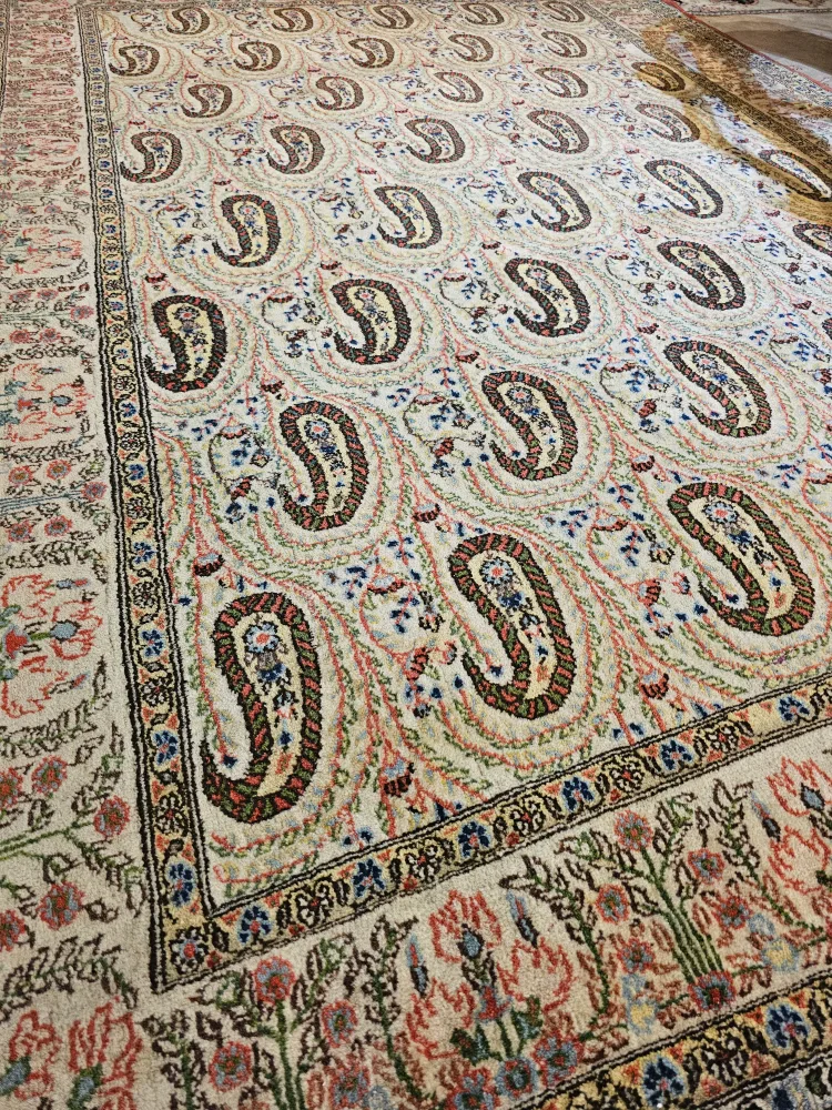 Antique hand knoted Persian Rug all wool image indicator(9)