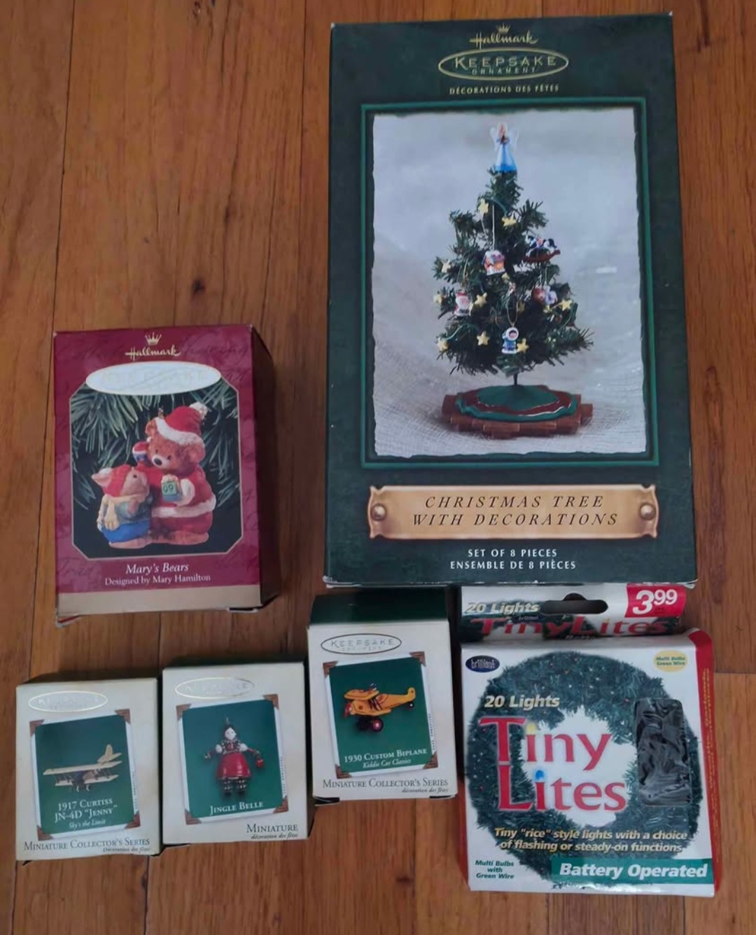 Hallmark Keepsake Christmas Tree with Decorations