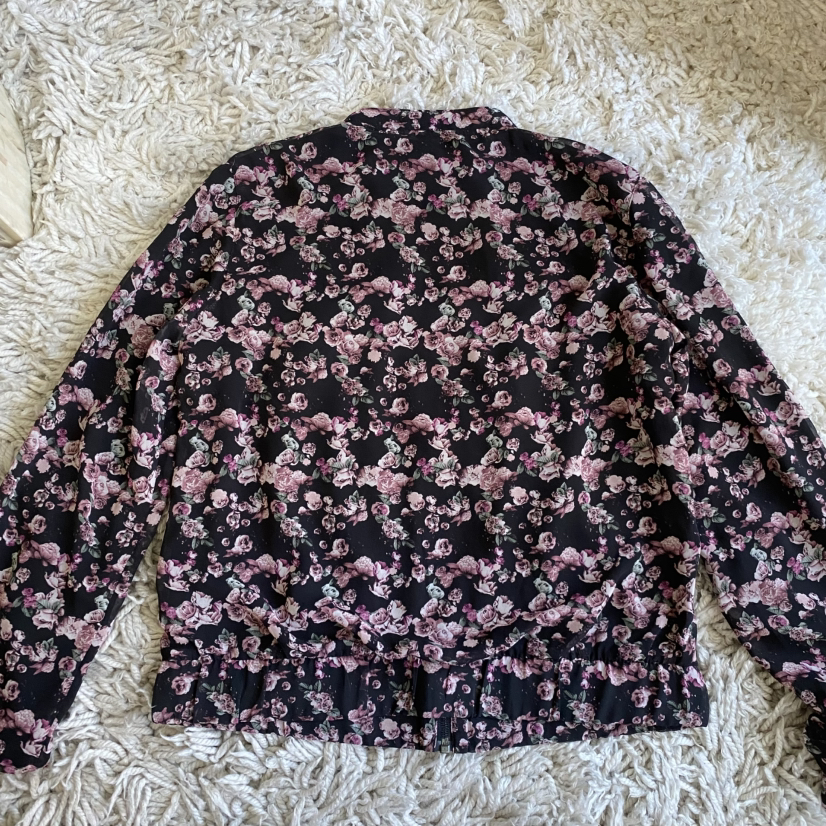 QS by S.Oliver Roses Light Bomber Jacket - photo 3