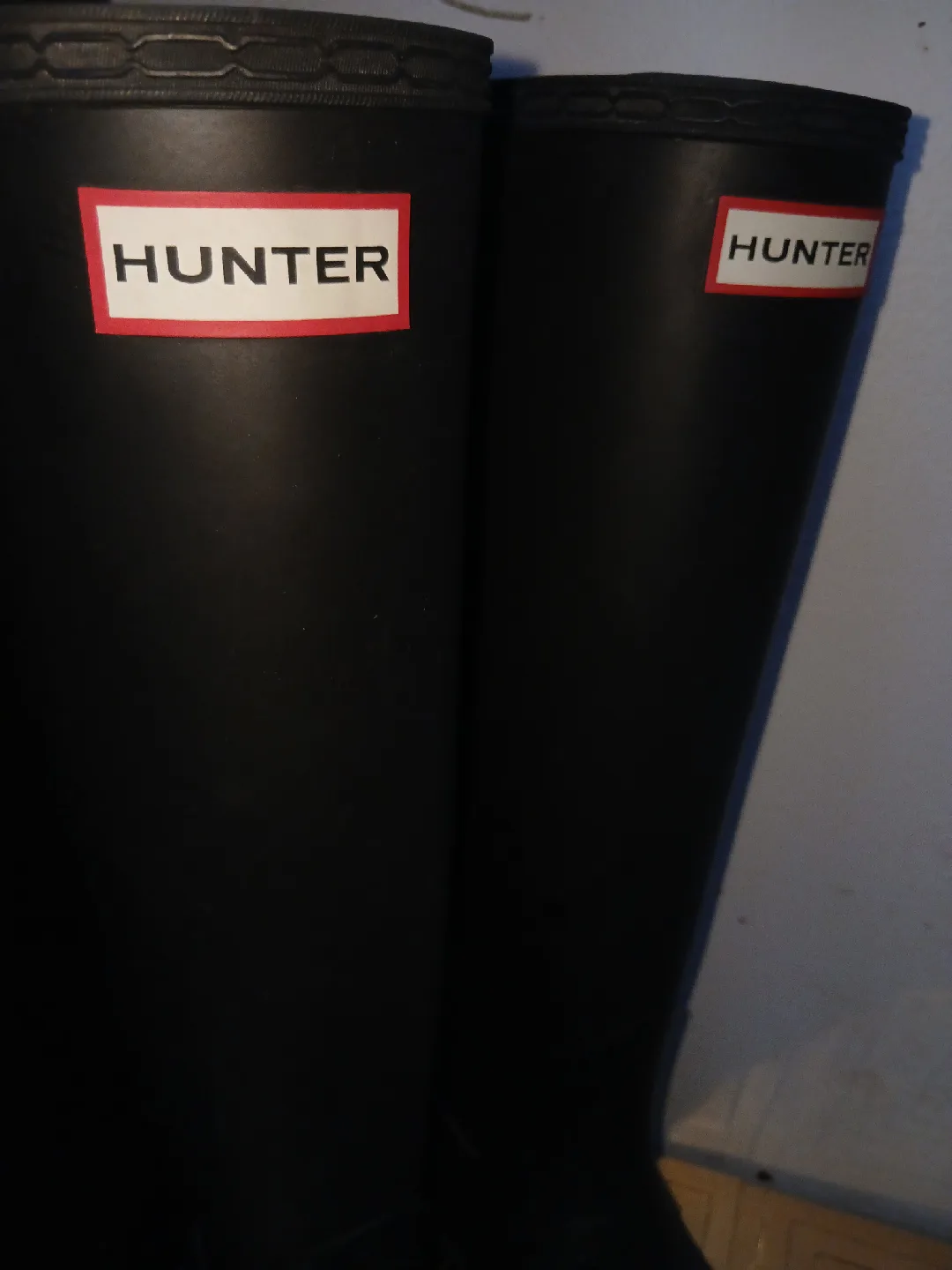 Hunter Rain Boots - Women's US 7, Black image indicator(2)