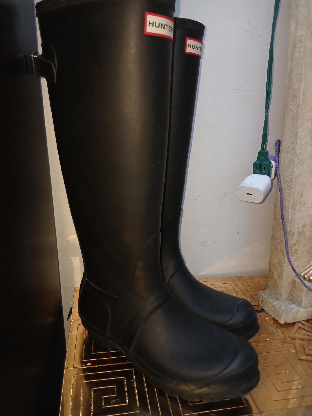 Hunter Rain Boots - Women's US 7, Black - photo 3