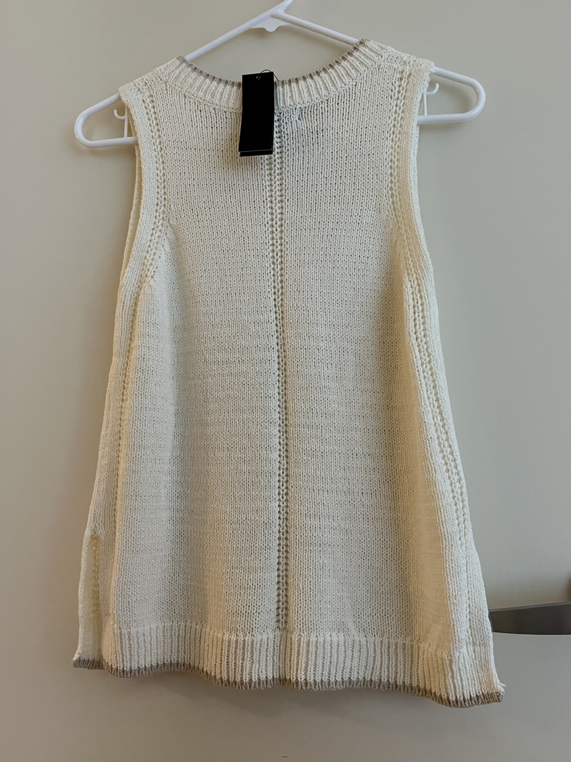 Banana Republic sleeveless sweater - photo 2