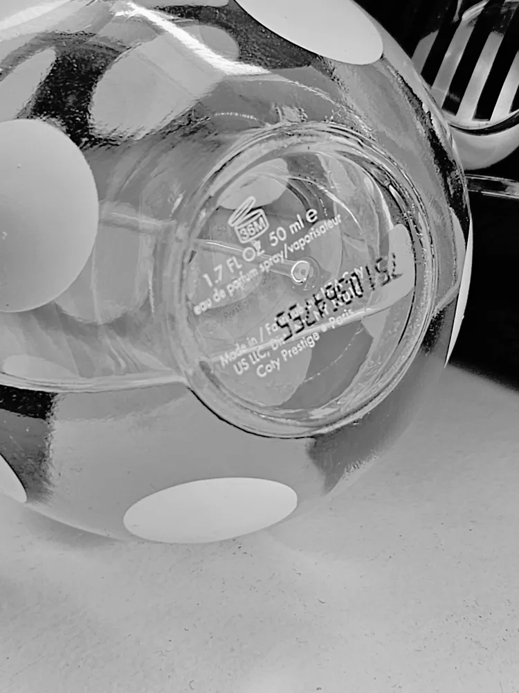 Perfumes (3 different scents) image indicator(6)