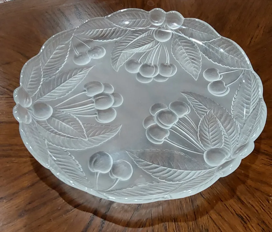 Vintage Cristal Cherry Plate thumbnail