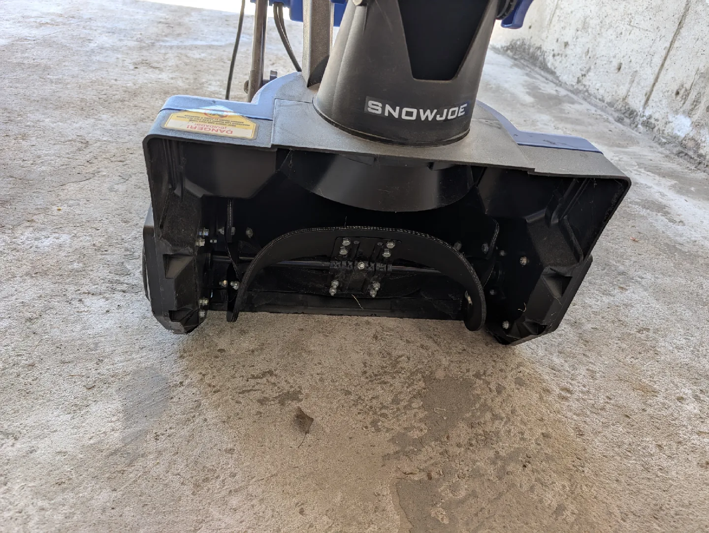 Snow Joe Cordless + Electric Hybrid Snow Shovel image indicator(10)