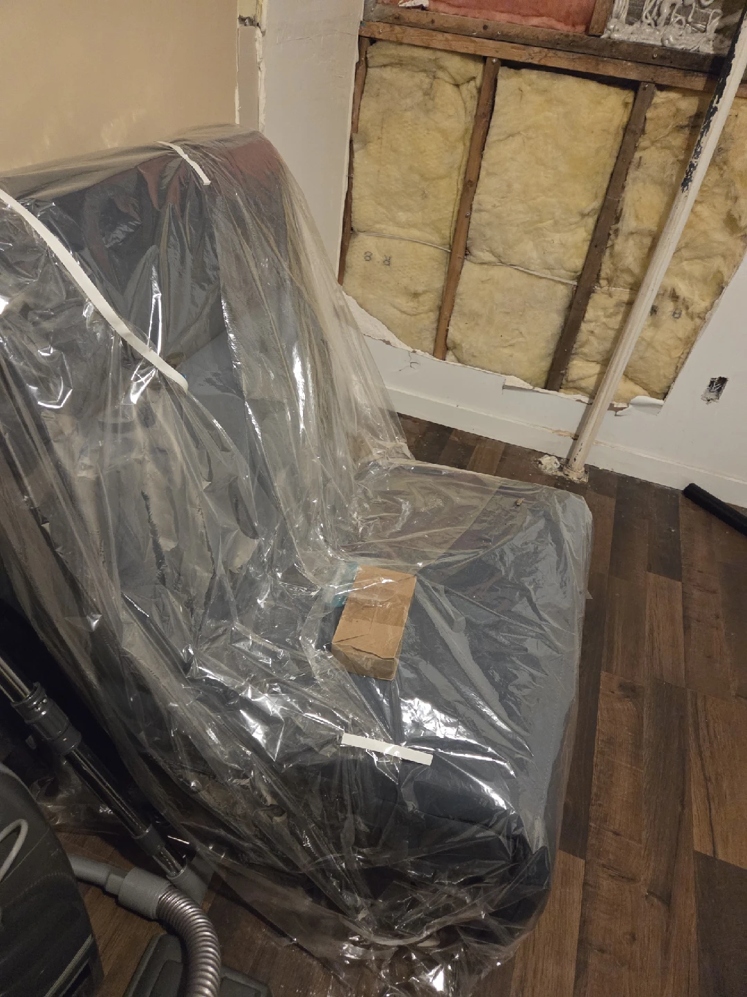 Lazyboy Armless power recliner chair - Cuyahoga