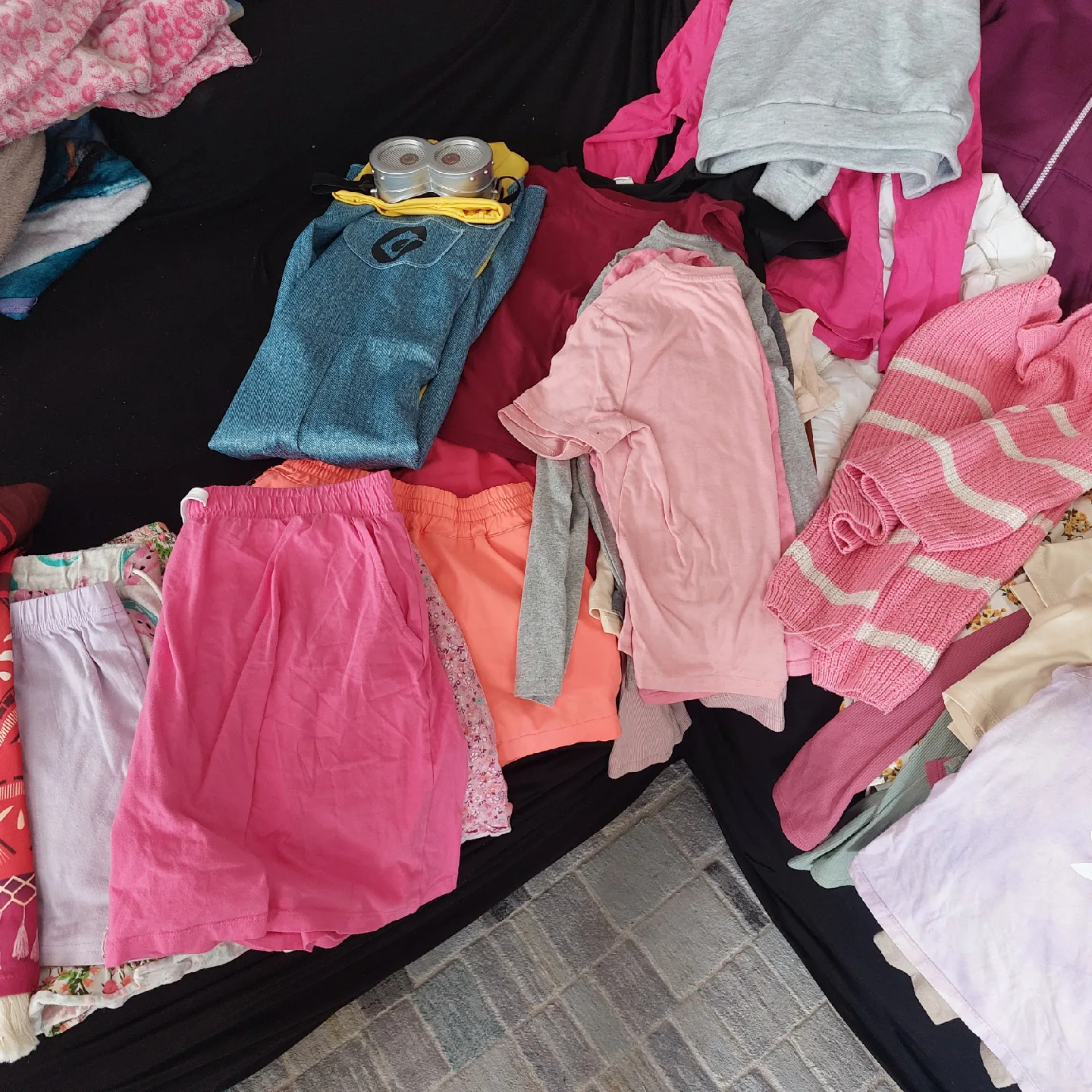 Mixed Lot of Girls Clothes  size 10-14 image indicator(6)
