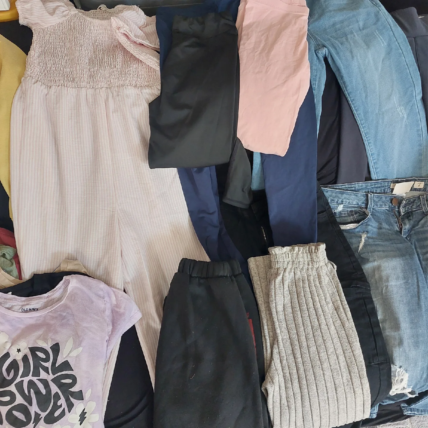 Mixed Lot of Girls Clothes  size 10-14 image indicator(8)