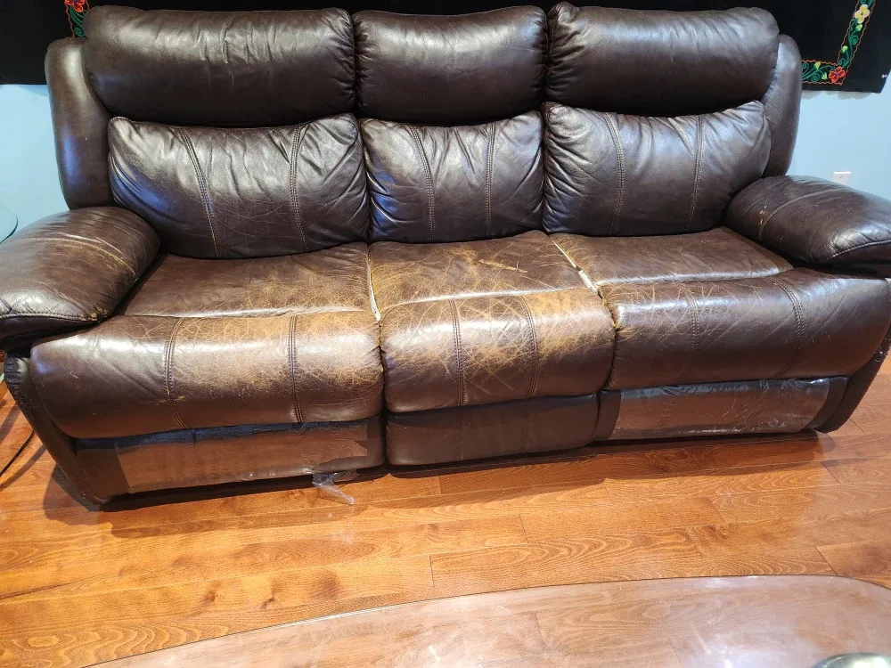 Brown Leather Reclining Sofa image indicator(2)