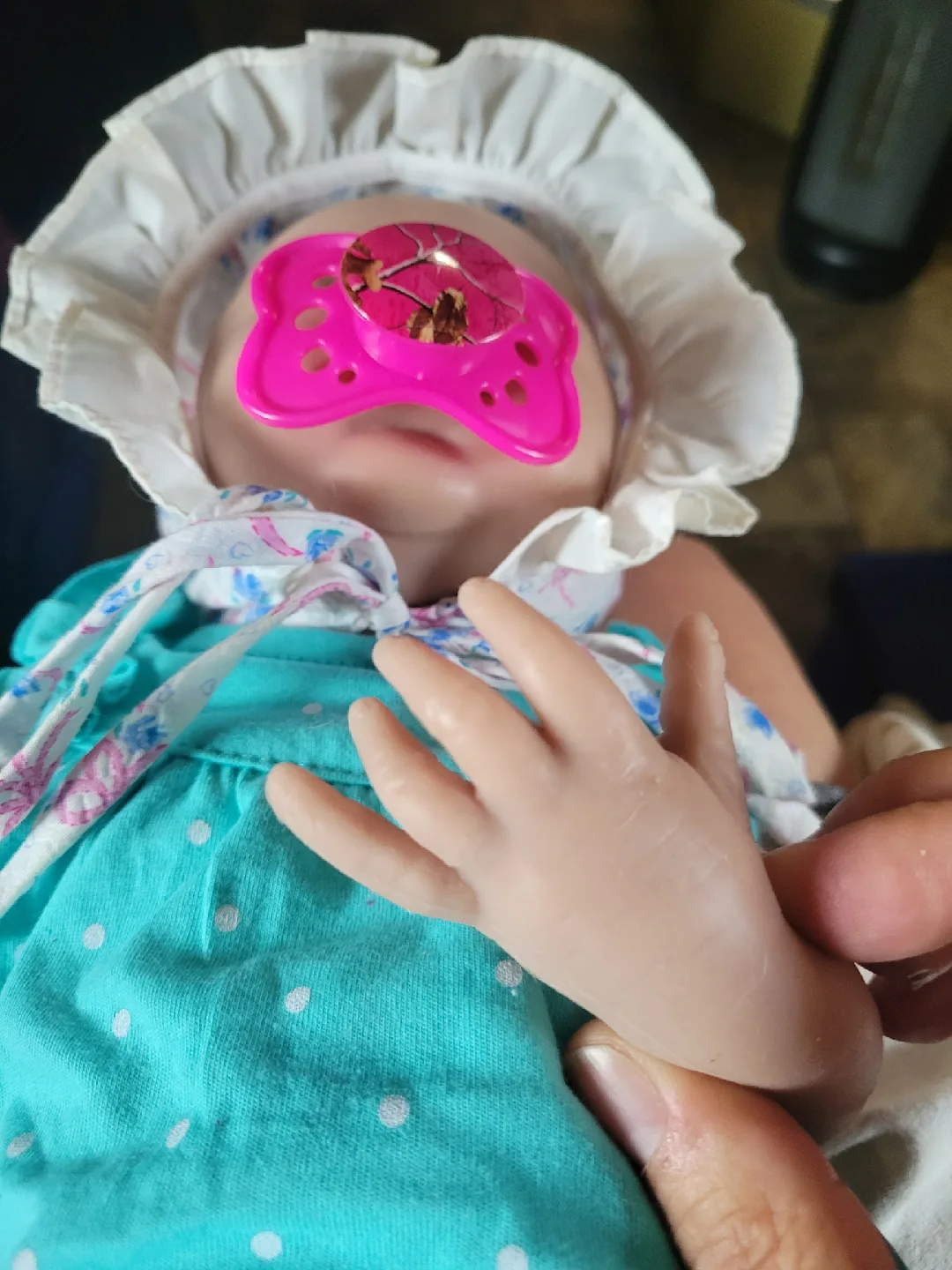 Vollence baby girl, fully silicon. And clothing lot image indicator(6)