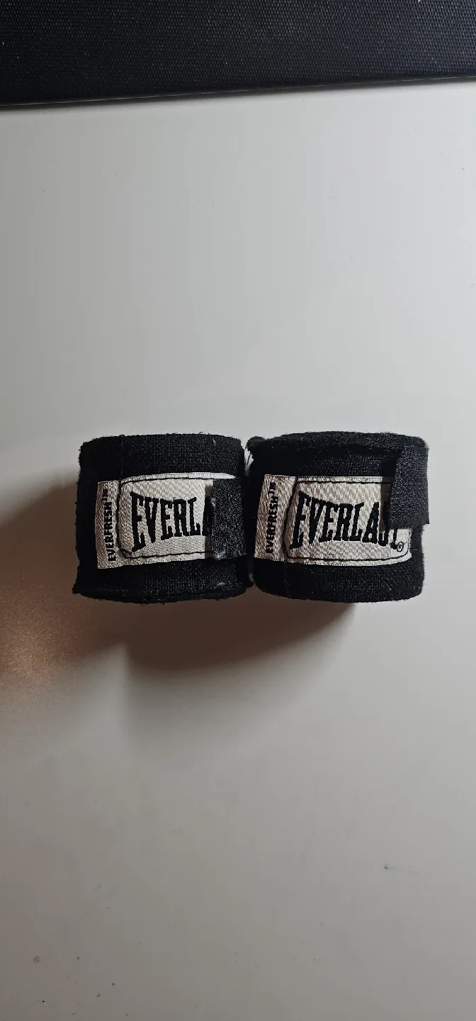 Everlast Hand Wraps - Black - 180" thumbnail