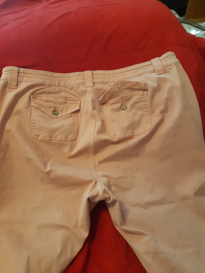 Torrid Pink Crop Pants - Size 22 - photo 2
