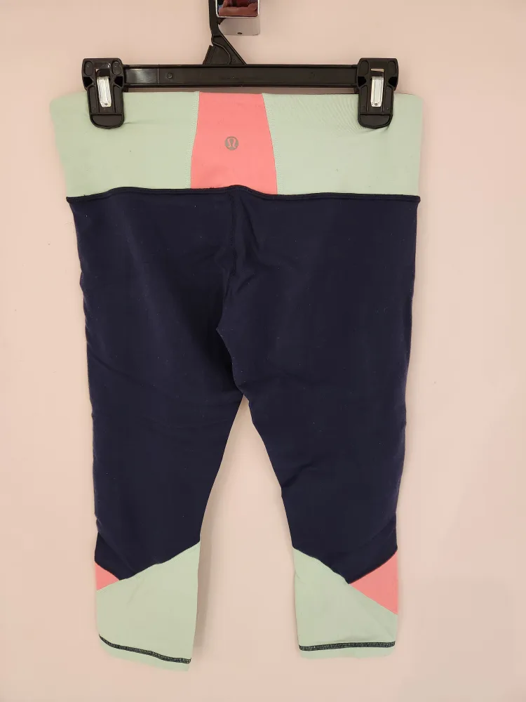 Lululemon Capri Leggings image indicator(6)