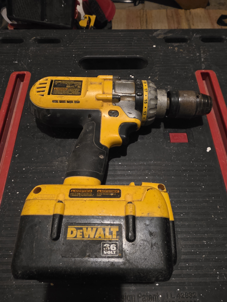 DeWalt DC900 Heavy Duty Cordless Drill - photo 2