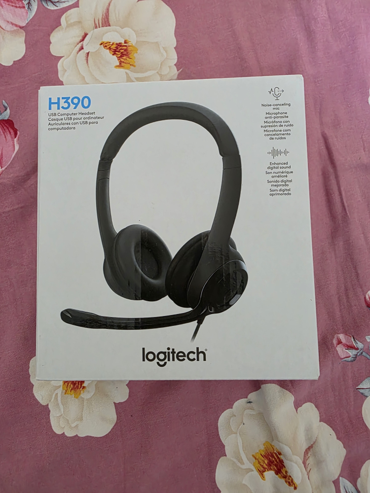 Logitech H390 USB Computer Headset with box