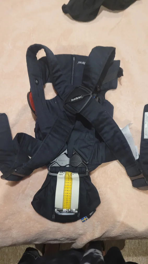 BabyBjorn Baby Carrier - Black image indicator(2)