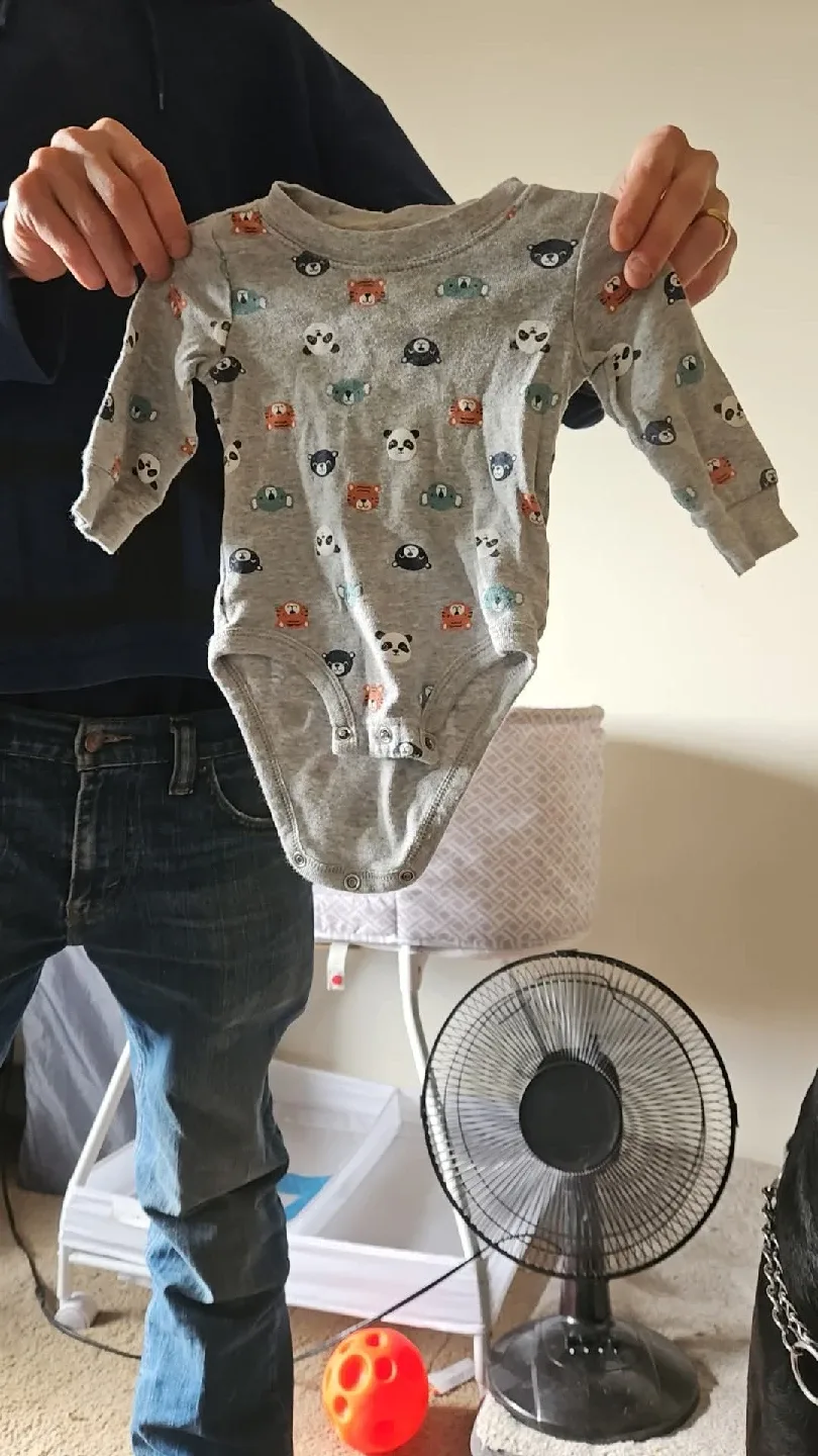 Baby Clothes Bundle - Assorted Sizes & Styles image indicator(6)